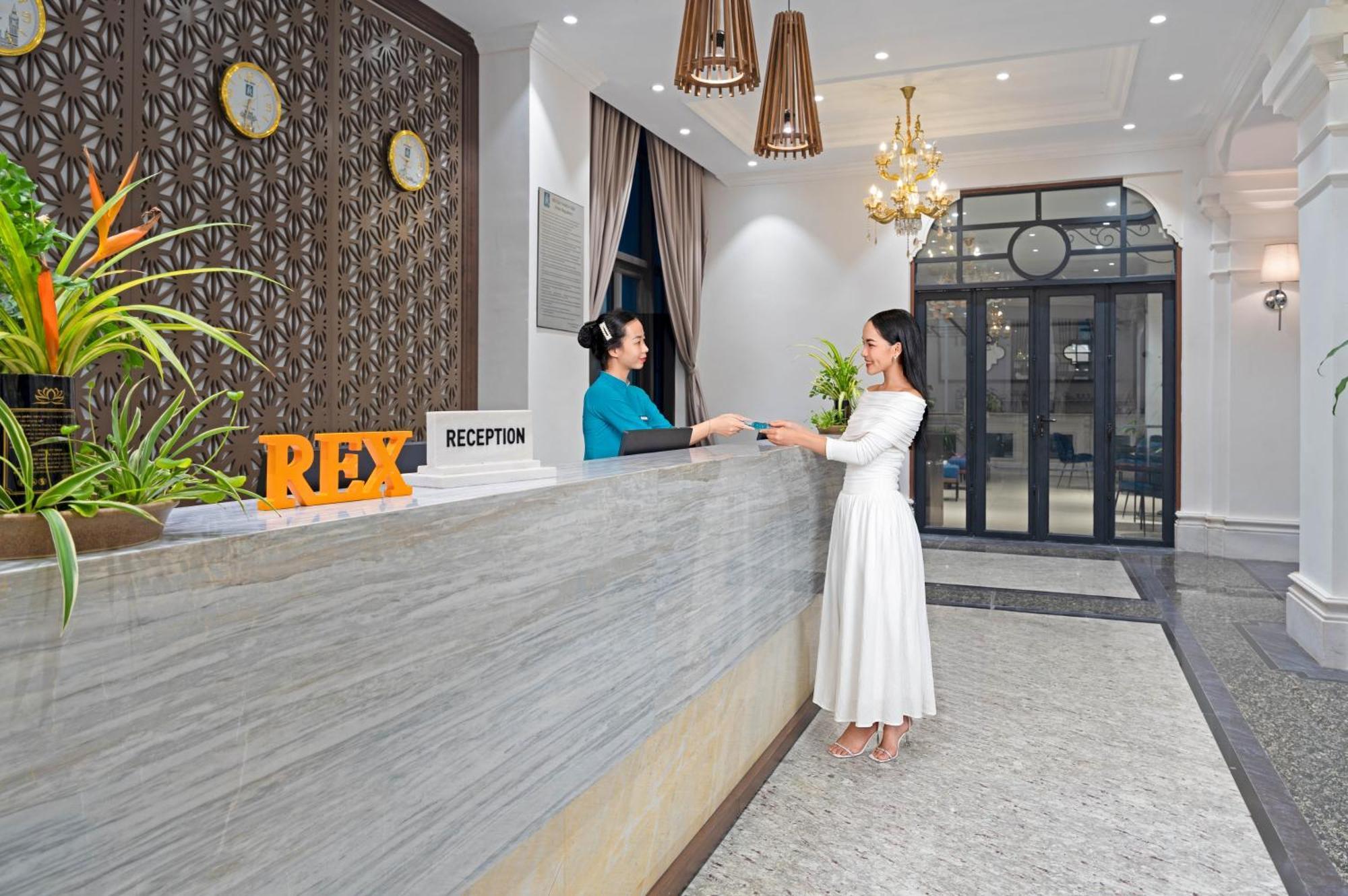 Rex Quang Binh Hotel Dong Hoi Exterior photo